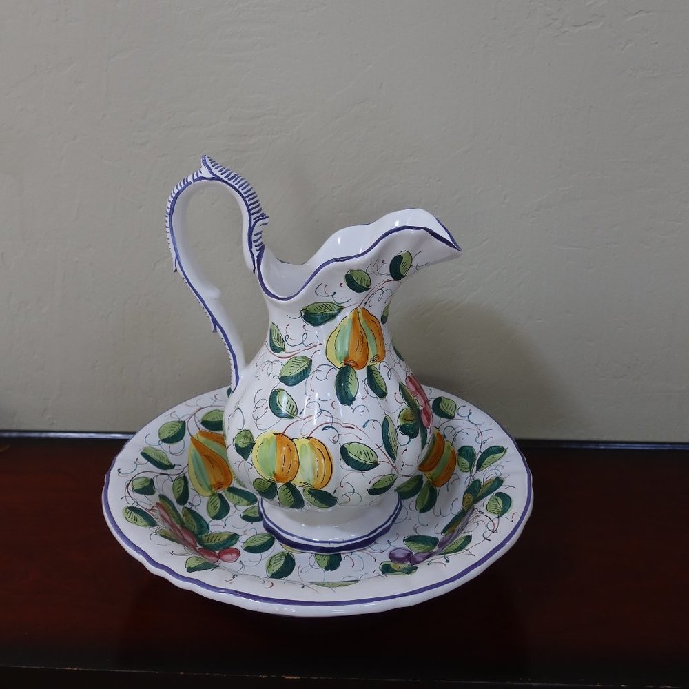 Fine Italian pottery from the Amalfi Coast